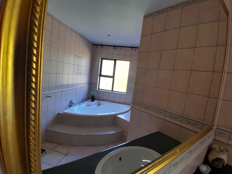 4 Bedroom Property for Sale in Cashan North West